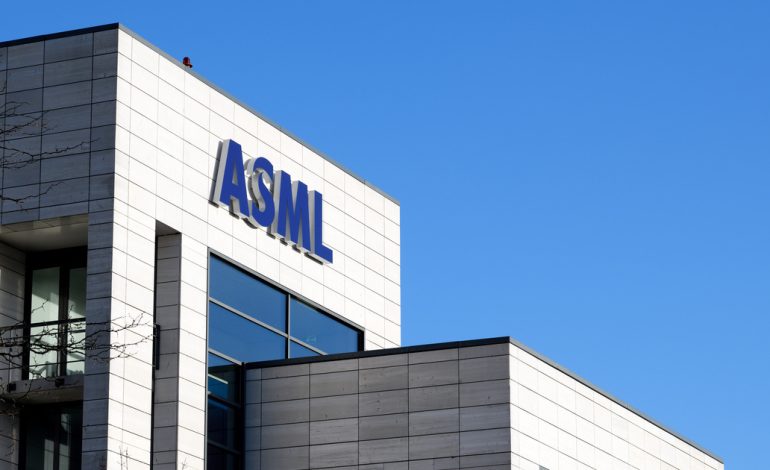 ASML：短期客戶需求波動衝擊曝光機台出貨